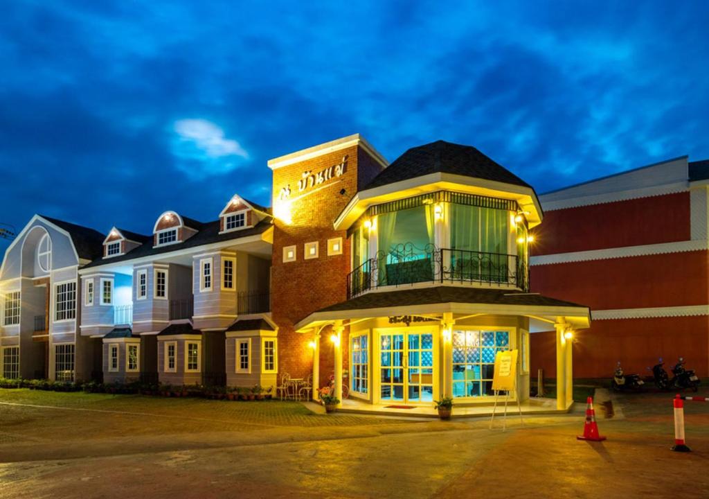 Hua Wiang Hotel | ณ บ้านแม่ รีสอร์ท