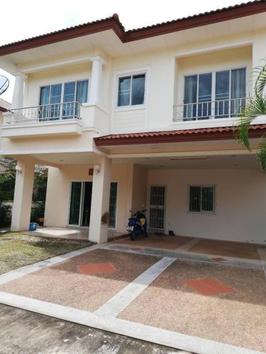 Khon Kaen Villa | บ้านชลพฤกษ์ โฮมฮักขอนแก่น