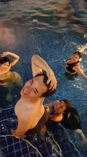 Hua Hin House | บ้านพูลแอคเซส หัวหิน 4 ห้องนอน จัดปาร์ตี้ คาราโอเกะ โต๊ะพูล พัก 8-20 คน