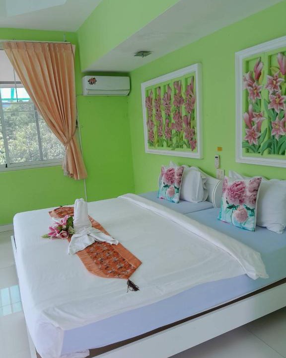 Sarika Hotel | อุ่นเรือน รีสอร์ท