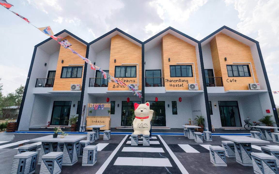 E-san Khet Hostel | 100 m² Hostel ∙ 3 bedrooms ∙ 8 guests