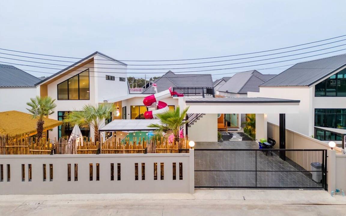 Cha-am Villa | 112 m² Villa ∙ 4 bedrooms ∙ 18 guests