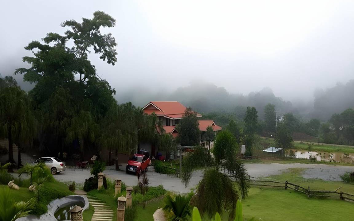 Nong Hin Resort | 150 m² Resort ∙ 6 guests