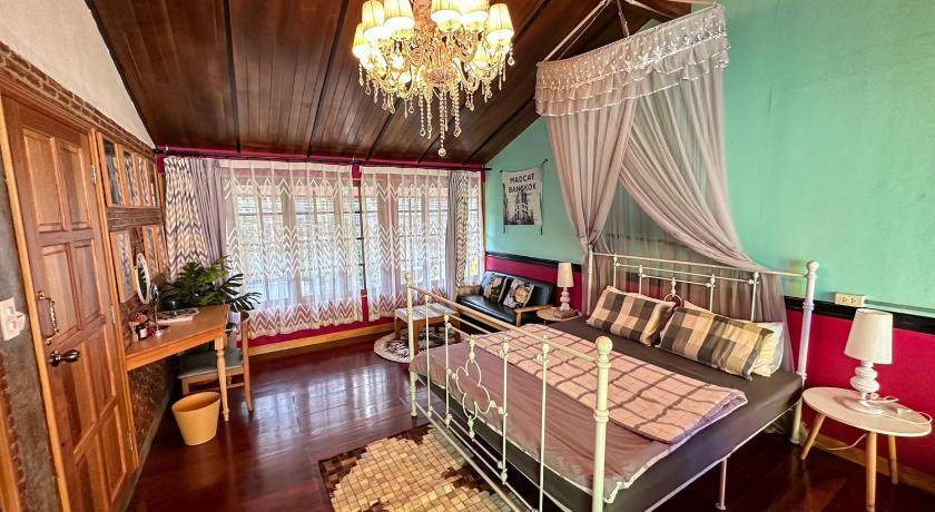Khlong Tan Nuea Bed & Breakfast | 200 m² Bed and breakfast ∙ 7 bedrooms ∙ 15 guests