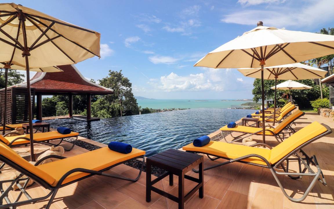 Bophut Villa | 2400 m² Villa ∙ 5 bedrooms ∙ 15 guests