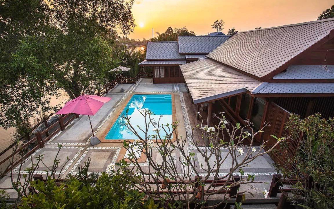 Amphawa Hotel | 250 m² Hotel ∙ 2 bedrooms ∙ 6 guests