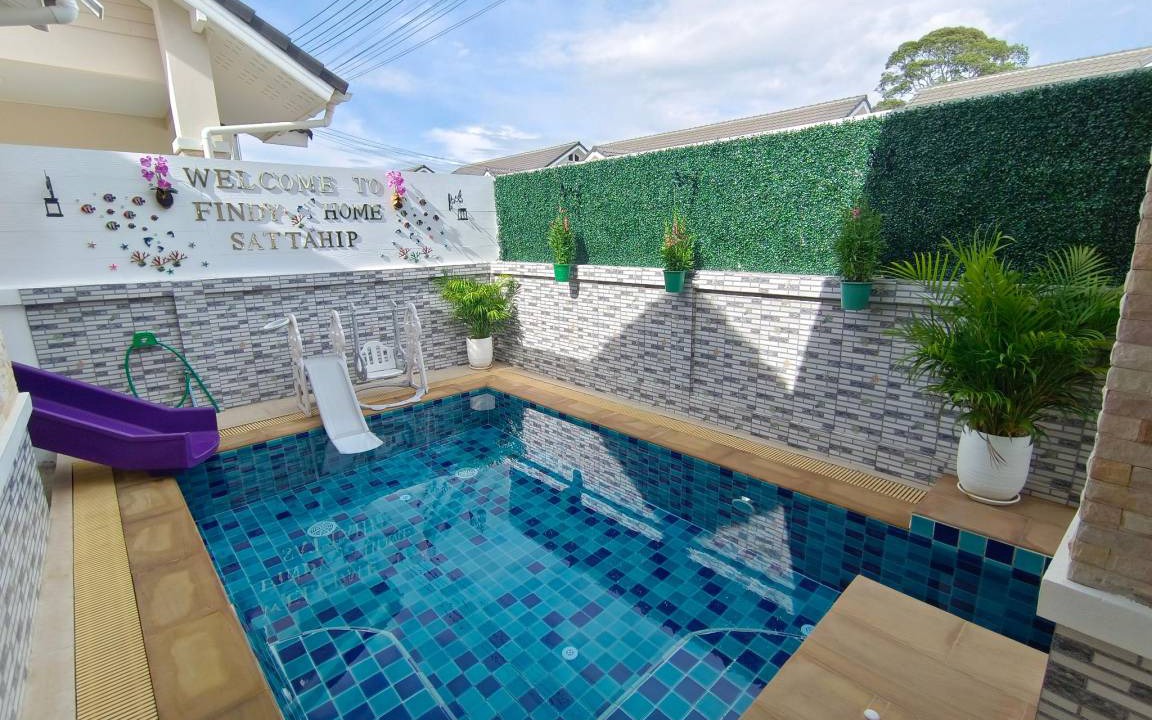 Bang Sare Villa | 250 m² Villa ∙ 3 bedrooms ∙ 10 guests