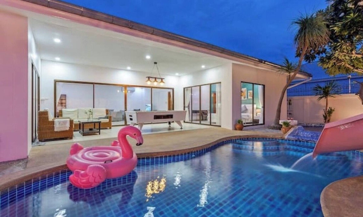 Jomtien Villa | 3 beds Pratamnak Near Walking Street