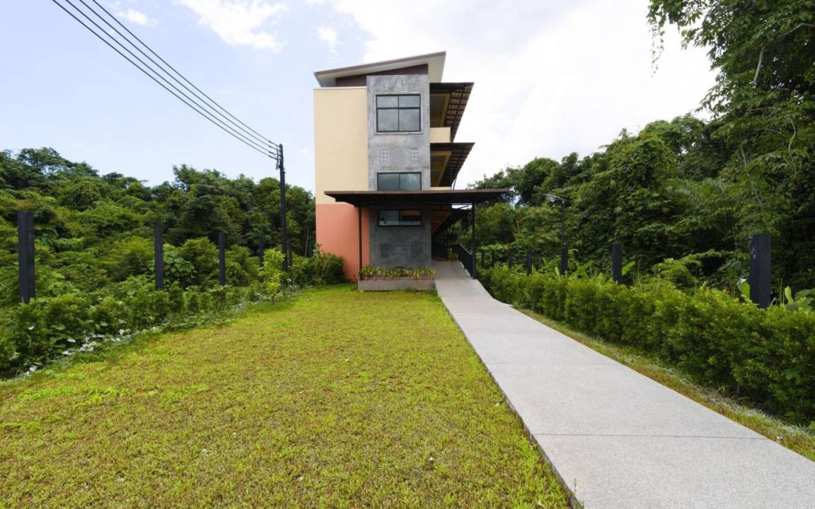 Nuea Khlong Hotel | 32 m² Hotel ∙ 4 guests