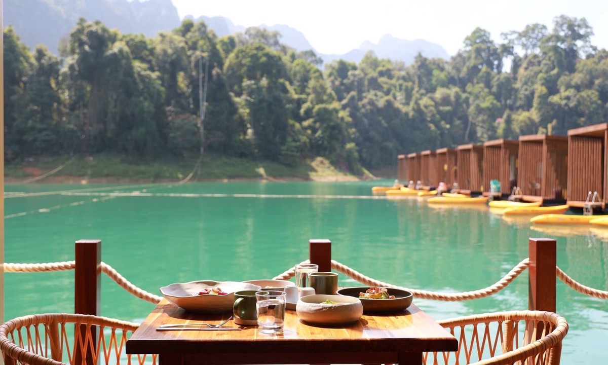 Ban Ta Khun Resort | 360 issara Floating Resort
