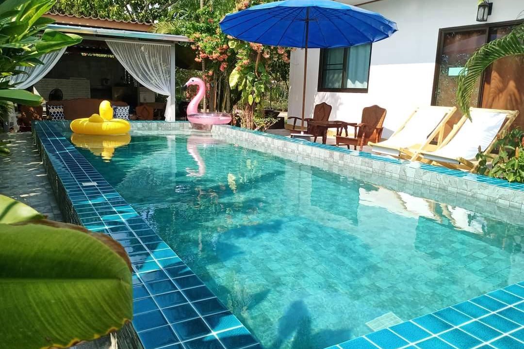 Sattahip House | 400 m² House ∙ 3 bedrooms ∙ 10 guests