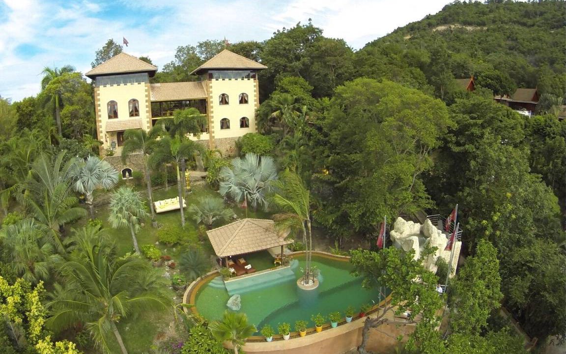 Koh Samui Villa | 400 m² Villa ∙ 3 bedrooms ∙ 6 guests