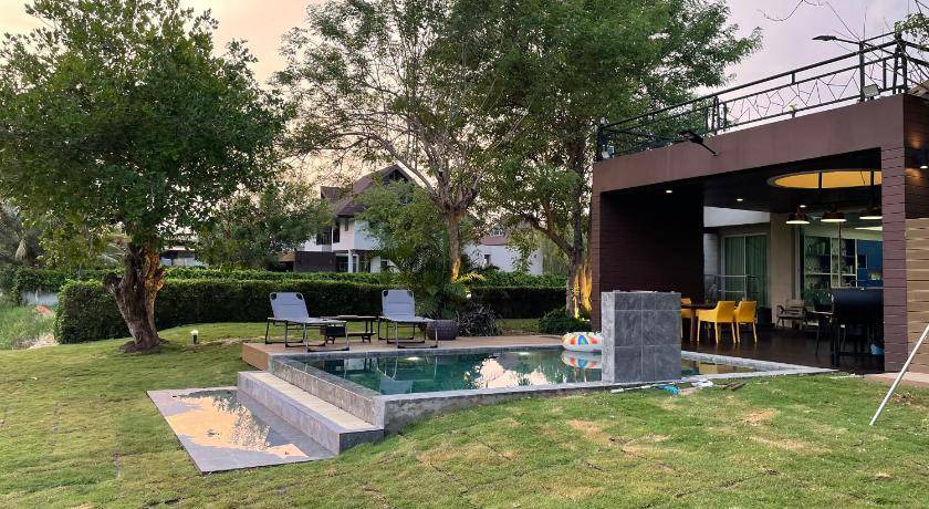 Khanong Phra Cabin | 480 m² Lodge ∙ 4 bedrooms ∙ 7 guests