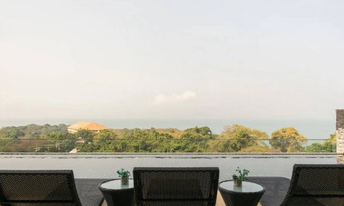 Bang Lamung Apartment | 5★BRIGHT SEA VIEW FAMILY ROOM WITH JACUZZI TUB