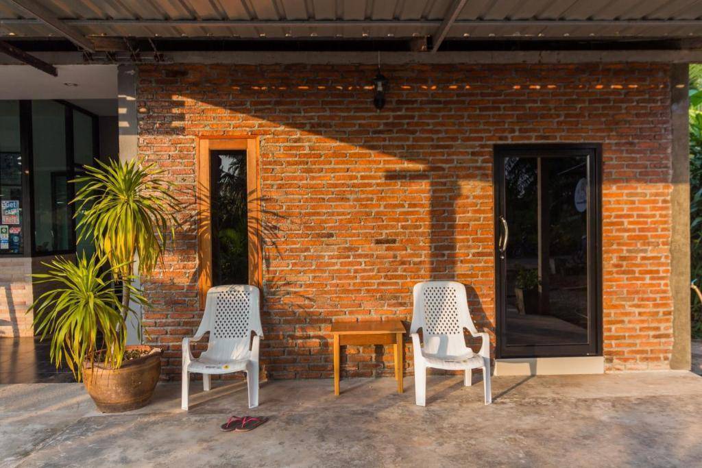 Nuea Khlong Hostel | 50 m² Hostel ∙ 127 guests