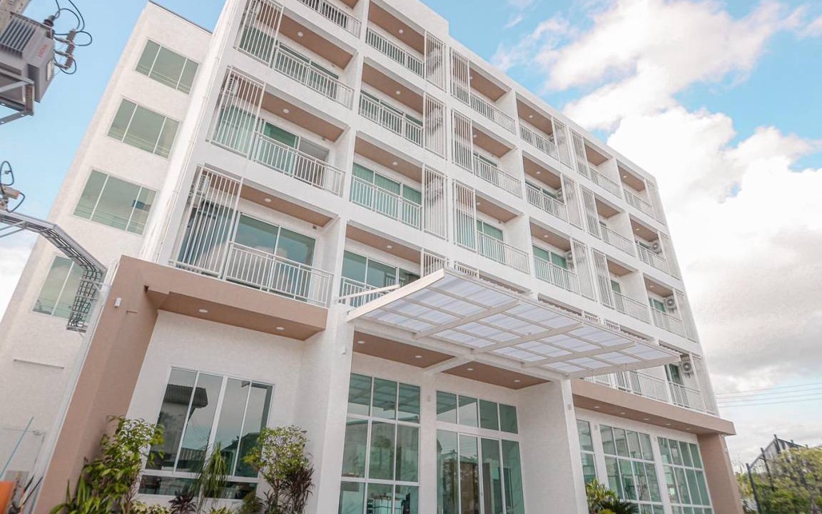 Buriram Province Hotel | 56 m² Hotel ∙ 2 bedrooms ∙ 10 guests