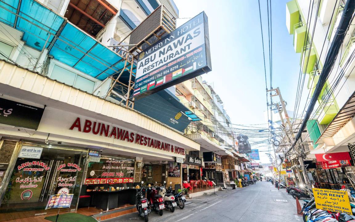 Central Pattaya Hotel | 60 m² Hotel ∙ 3 guests