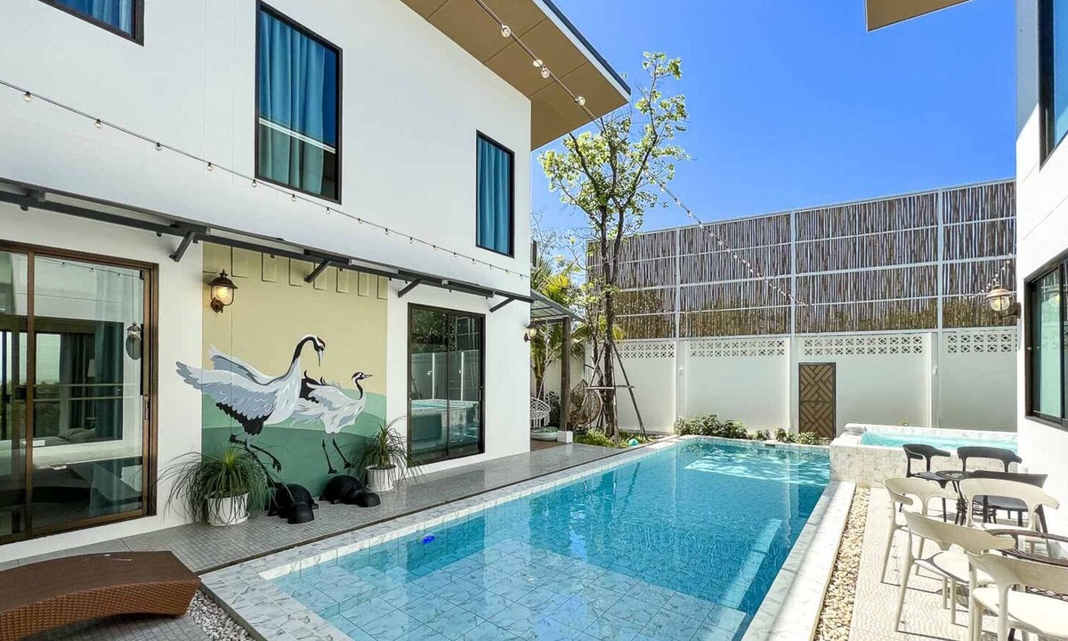 San Pu Loei Villa | 8 Bedroom Luxury Pool Villa near Golf Courses