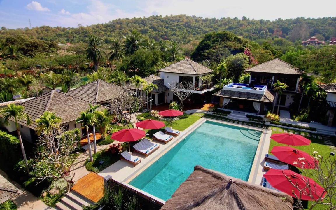 Bang Sare Villa | 9600 m² Villa ∙ 9 bedrooms ∙ 24 guests