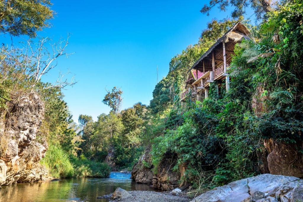 Pangmapha Resort | Aerie Lodge