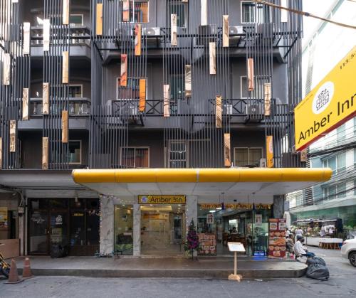Thanon Phaya Thai House | Amber Inn