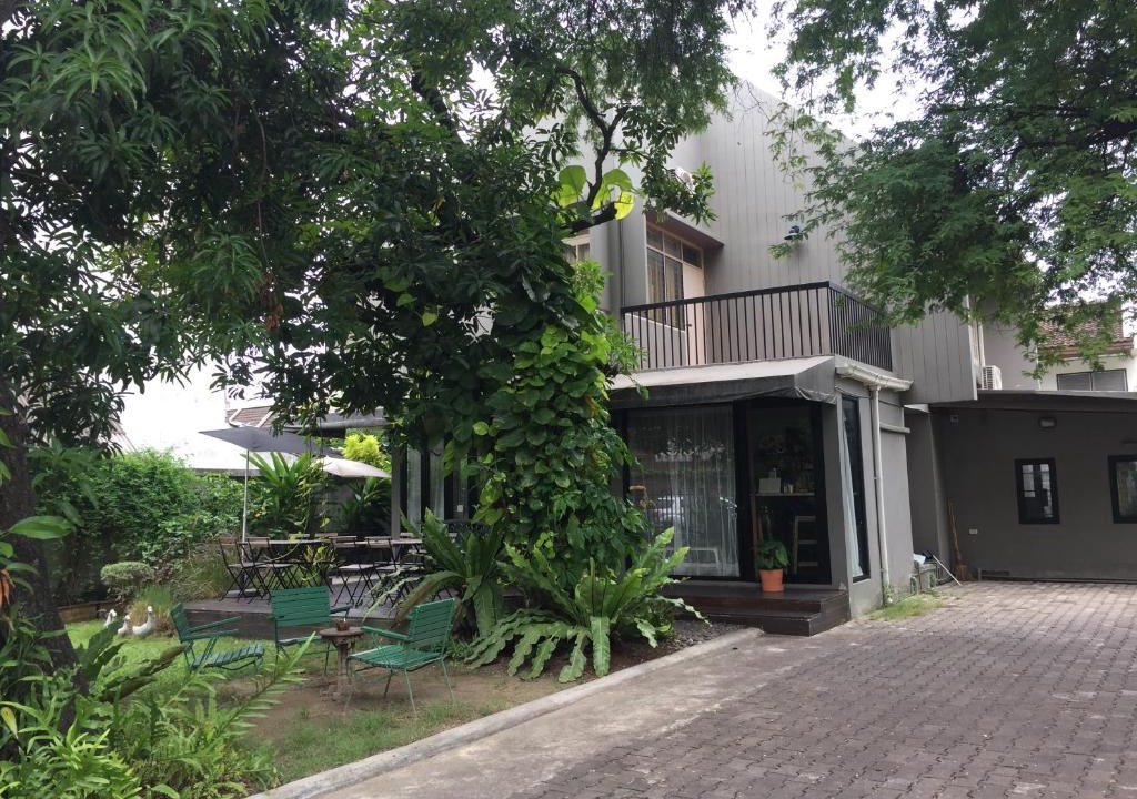 Thanon Nakhon Chai Si Bed & Breakfast | Baan Ongkharak bed & breakfast