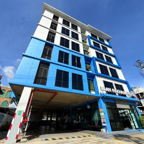 Mueang Samut Prakan District Apartment | Baan Paknam Budget Hotel