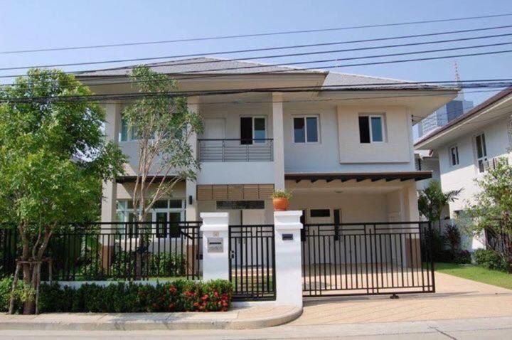 Bang Phut Villa | Bangkok boulevard