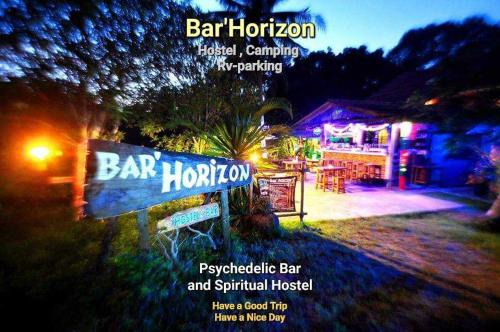 Chumphon Hostel | Bar Horizon Hostel