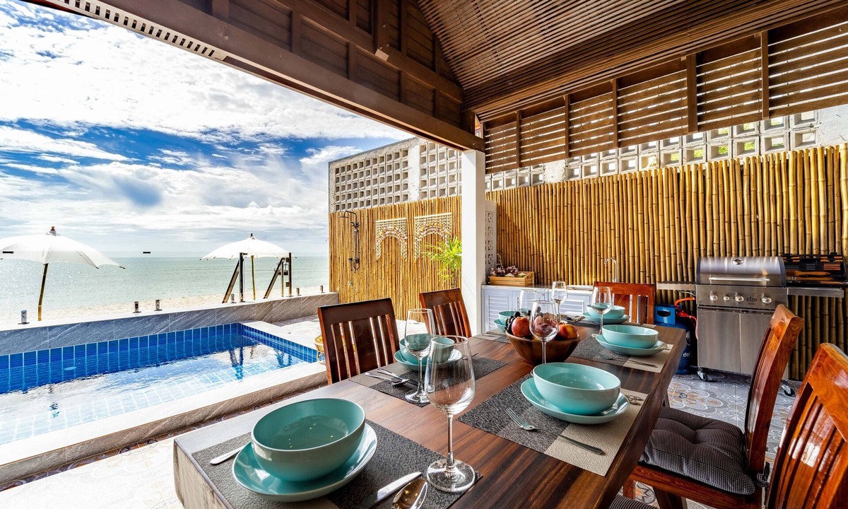 Hua Hin Villa | Beach Front Villa with 3 Bedrooms - CA3