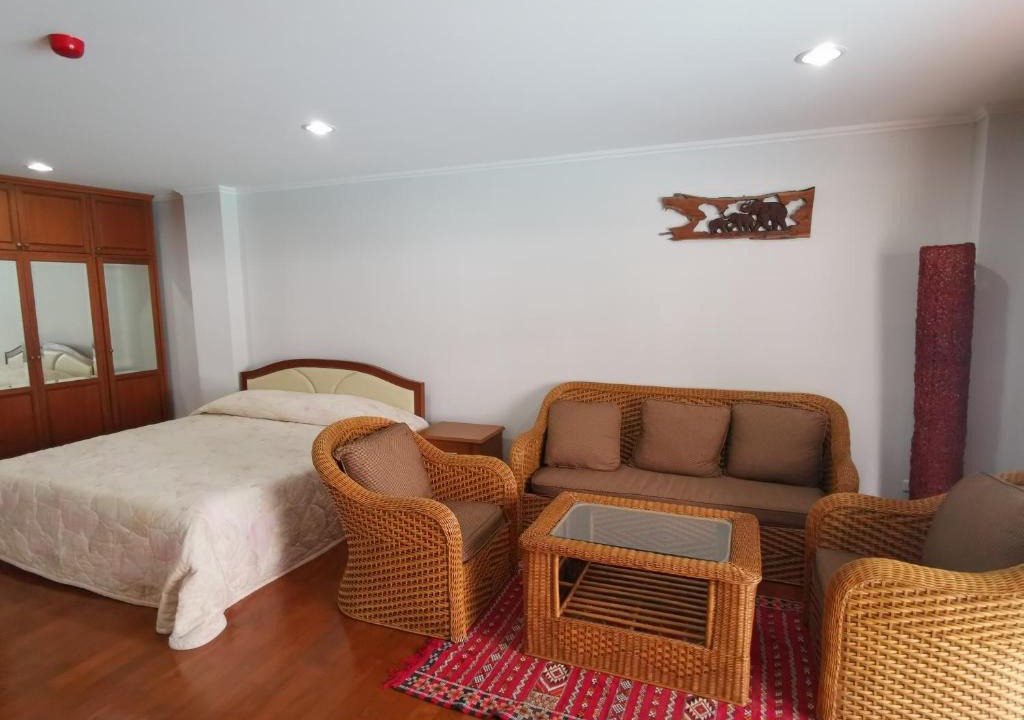Cha-am Apartment | Beach Palace