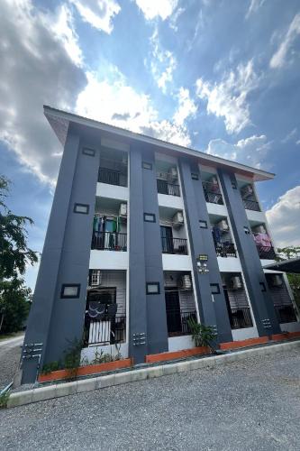 Krathum Baen Apartment | C Park