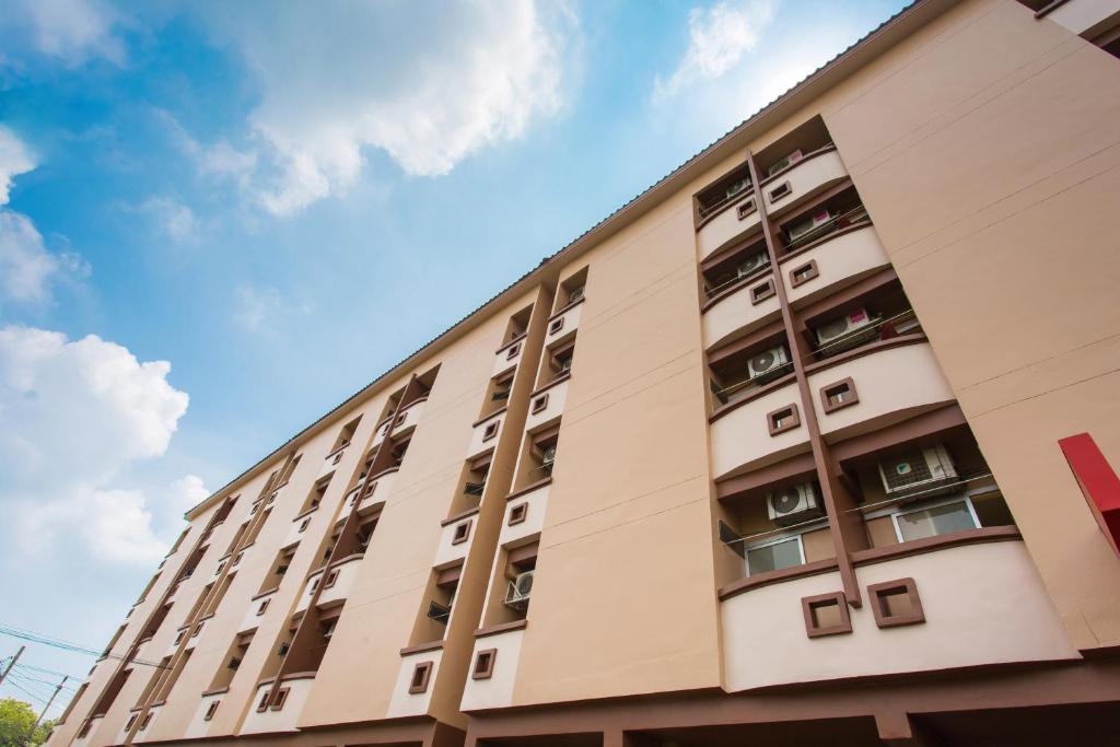 Racha Thewa Hotel | Casa Narinya @ Suvarnabhumi Airport