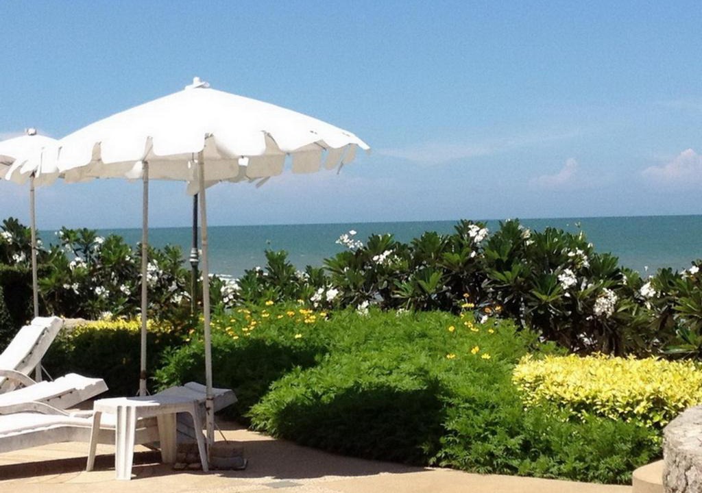 Beach Club | Cha-am