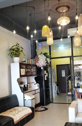 Wua Lai Hostel | Chiang Mai Happy House Hostel