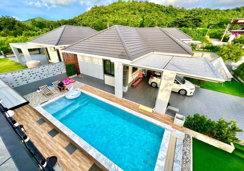 Sattahip Villa | Chill at Hill Pool Villa Sattahip