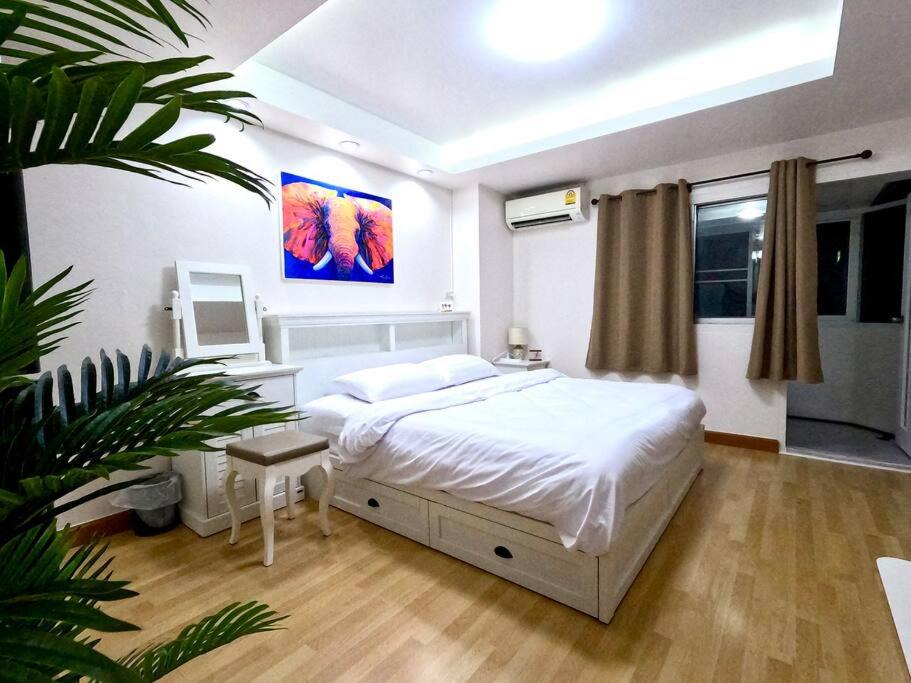 Nimman Apartment | Cool & Convenient w/ Free Motorbike @Nimman