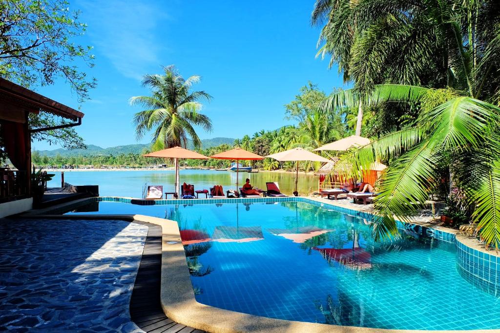 Wok Tum Resort | Cyana Resort
