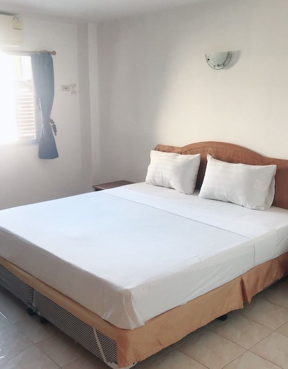 Pratumnak Hill Hotel | D Residence