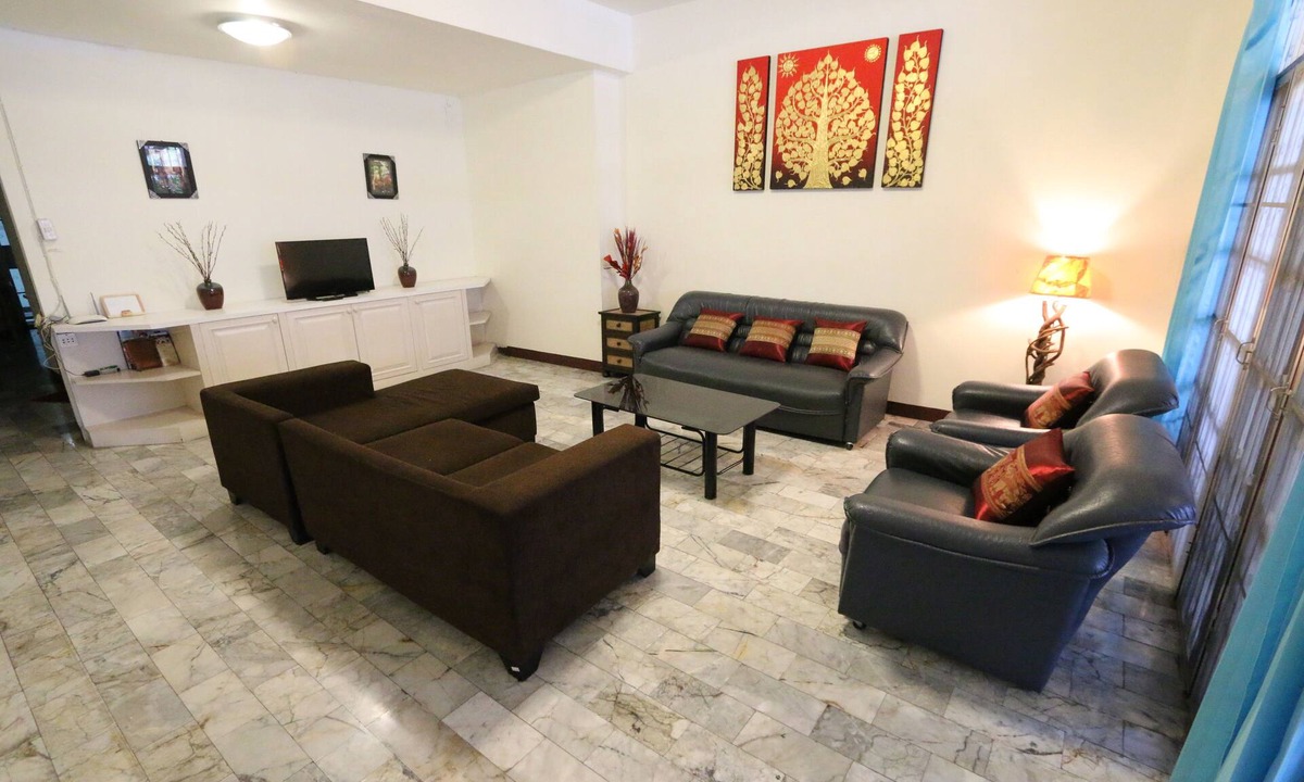 Old City House | *DELUXE Spacious Town HOUSE IN CHIANG MAI CITY -NEAR THE SUNDAY NIGHT MARKET!*