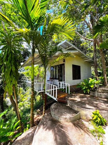 Baan Tai House | Dragon Soul Retreat Center