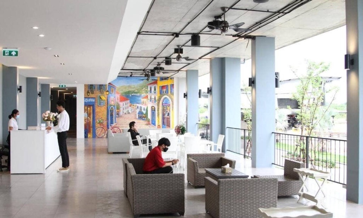 Rangsit Hotel | ESC Park Hotel