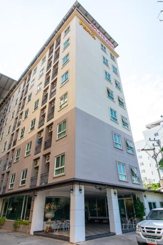Khlong Nung Apartment | Fenix