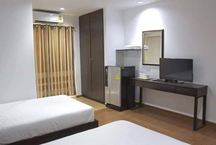 Nakhon Nayok House | Field Town Apartment