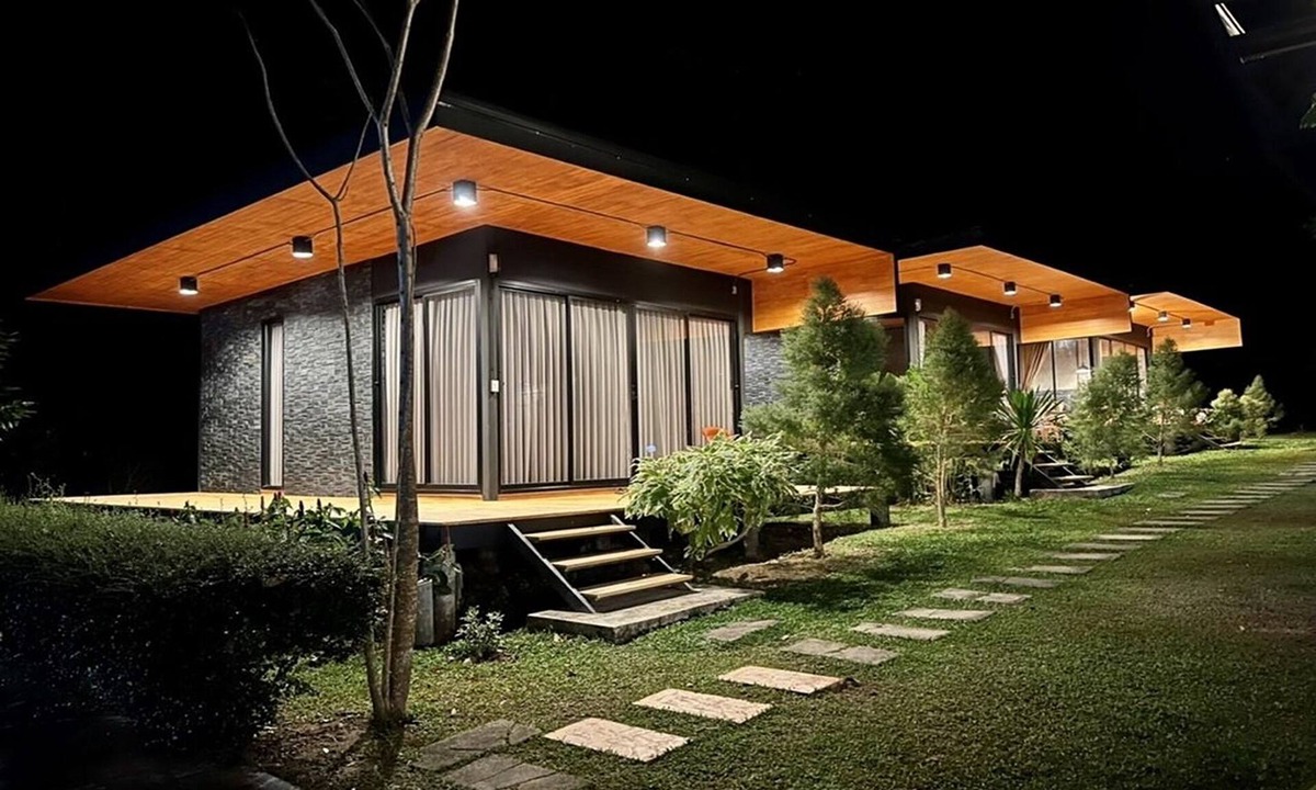 Sanamchai Hotel | Forest Hill Resort