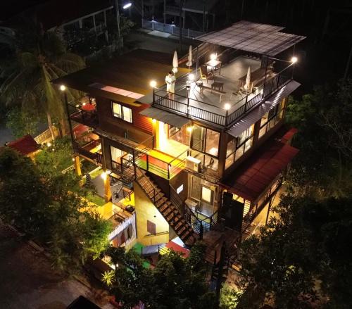Sam Roi Yot Bed & Breakfast | Golden Mango House