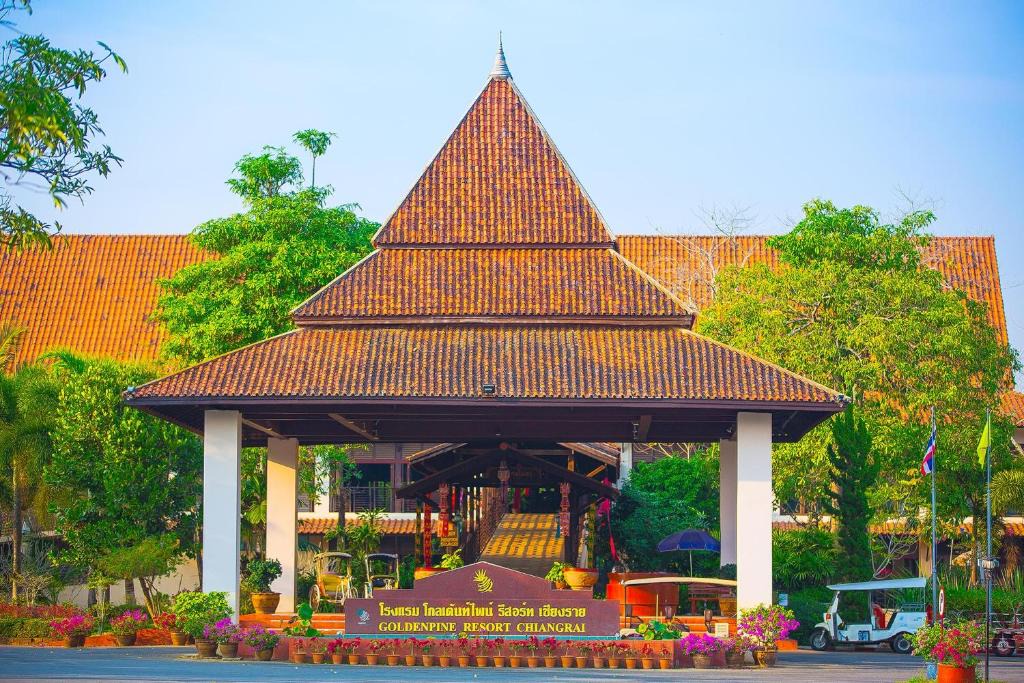 Nang Lae Resort | Golden Pine Resort and Spa