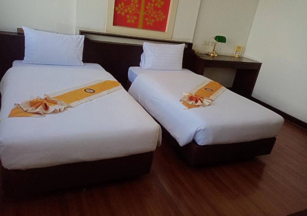 Uthai Hotel | Grand Phranakhon Hotel
