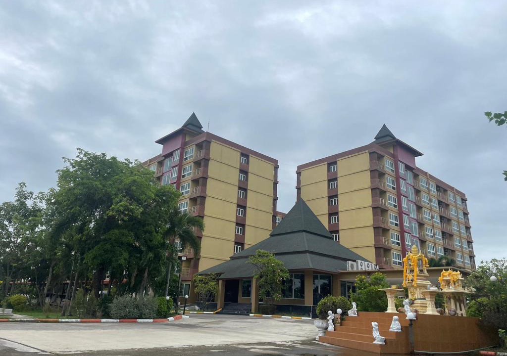 Bang Sao Thong Hotel | H2DO Hotel