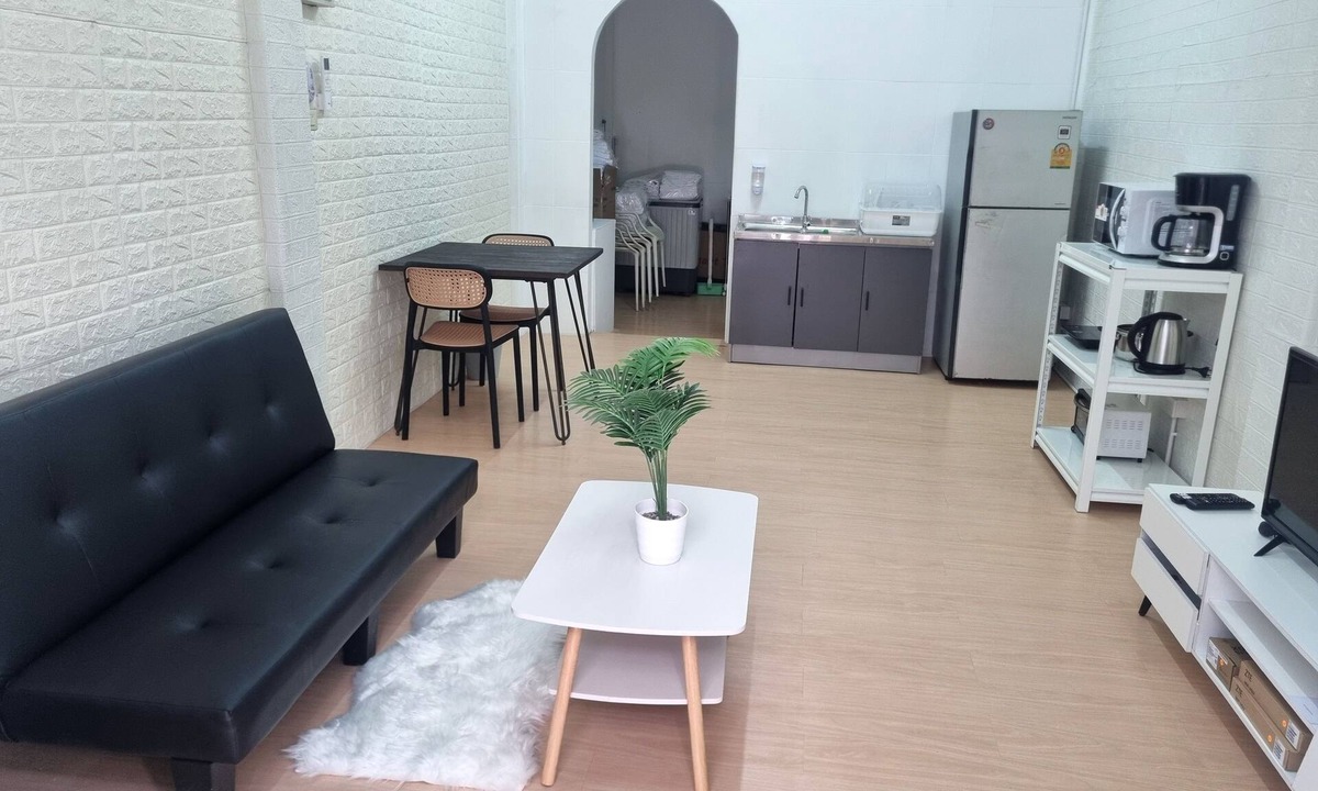 Yan Nawa House | Haus Sathorn Pier: Cozy 2-Bedroom Retreat, 5 Minutes to BTS City Center